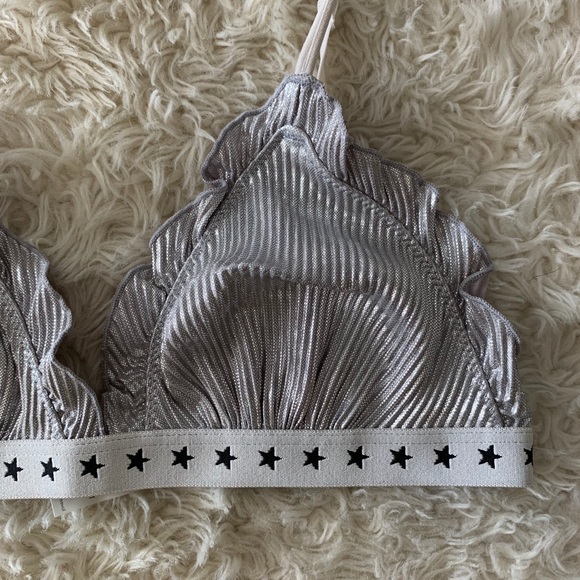 3️⃣for$25 NWOT metallic frill bralette 💿 - Picture 2 of 12